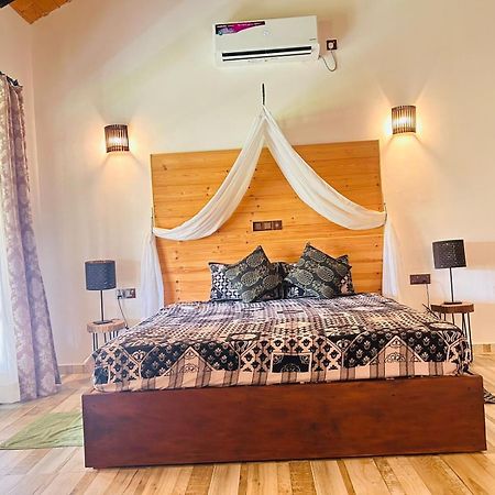 Blu Marine Nilaveli Otel Trincomalee Dış mekan fotoğraf