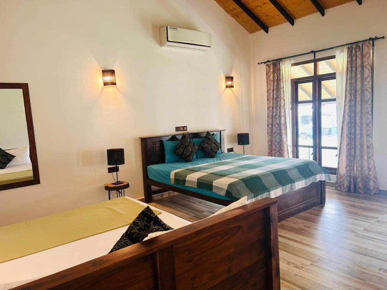 Blu Marine Nilaveli Otel Trincomalee Dış mekan fotoğraf